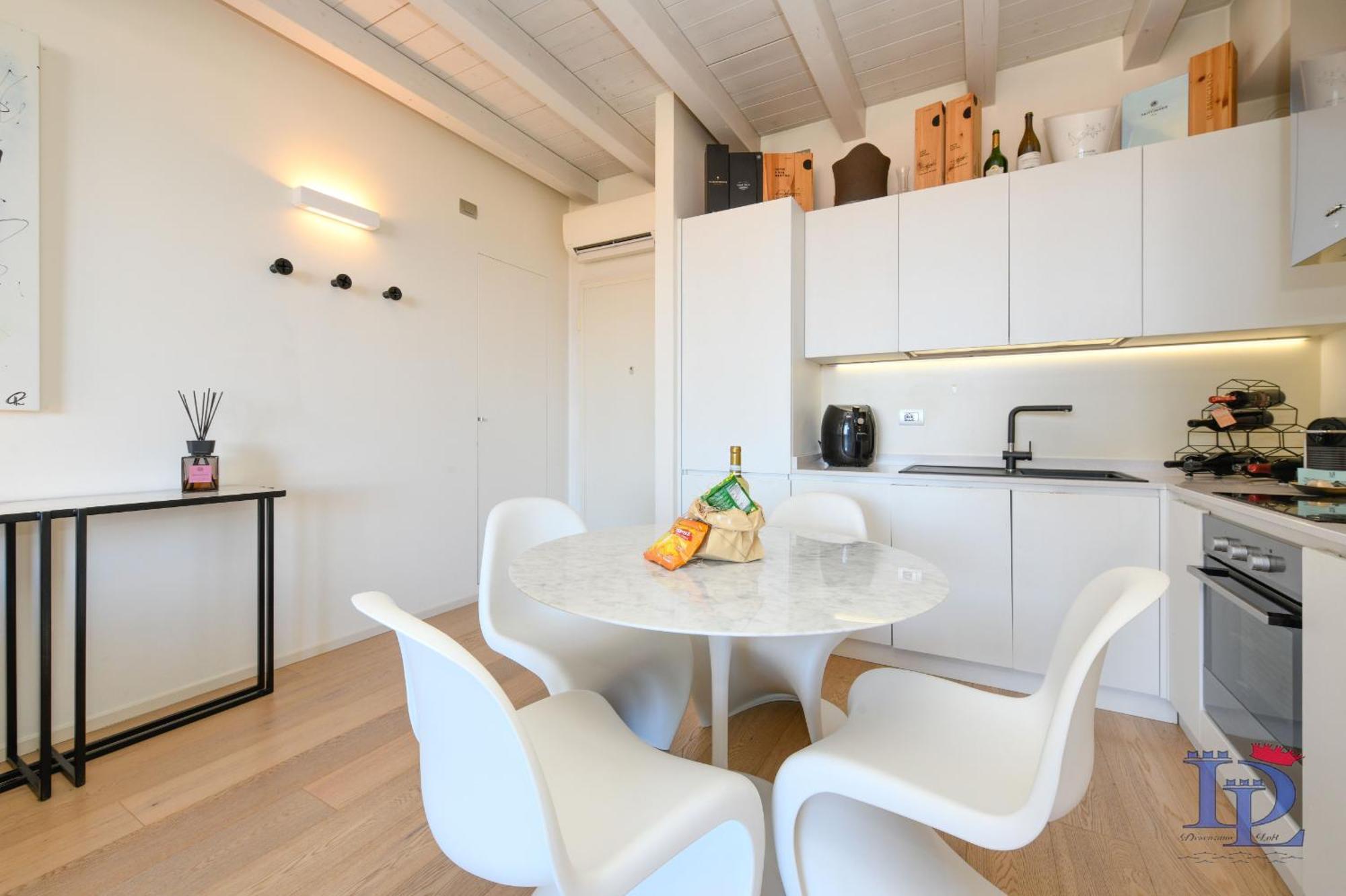 Apartment Desenzanoloft Official Partner Marriott Homes & - Warda Lovely