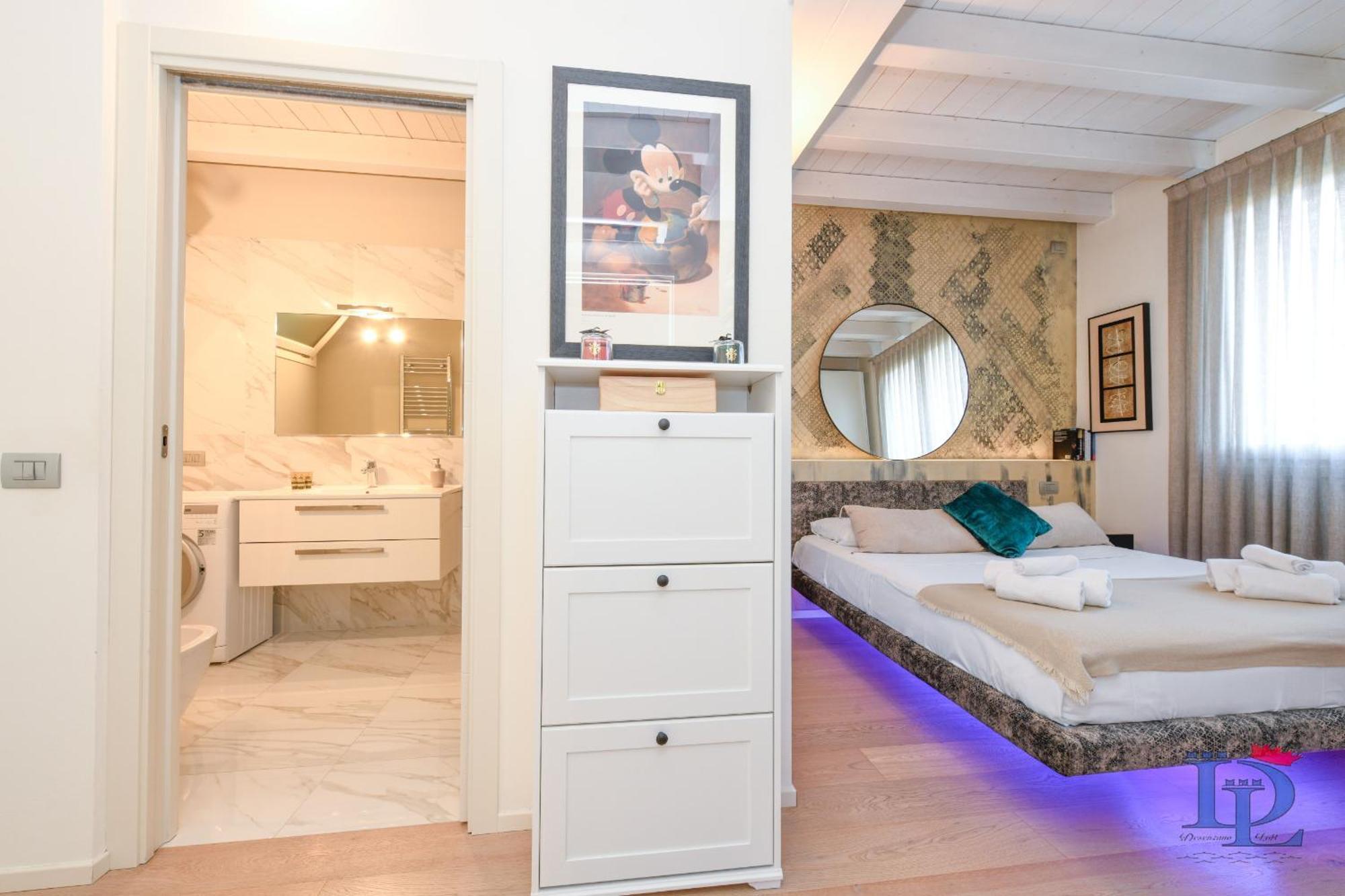 Desenzanoloft Official Partner Marriott Homes & - Warda Lovely Apartment Desenzano del Garda
